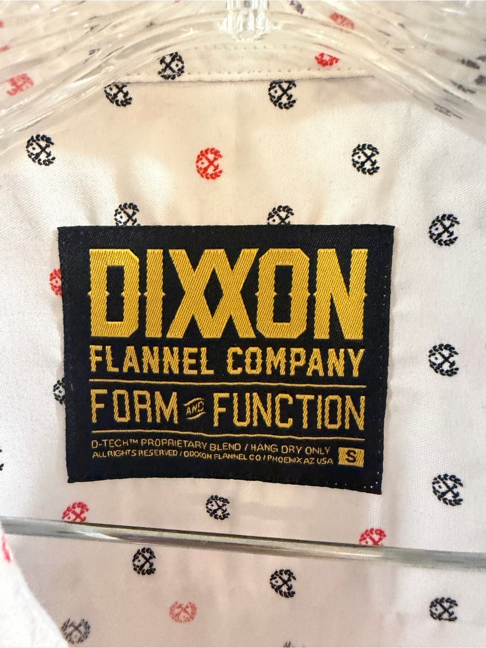 DIXXON White Short-Sleeve Button-Down Shirt with Red & Navy Design Print - Picture 4 of 5